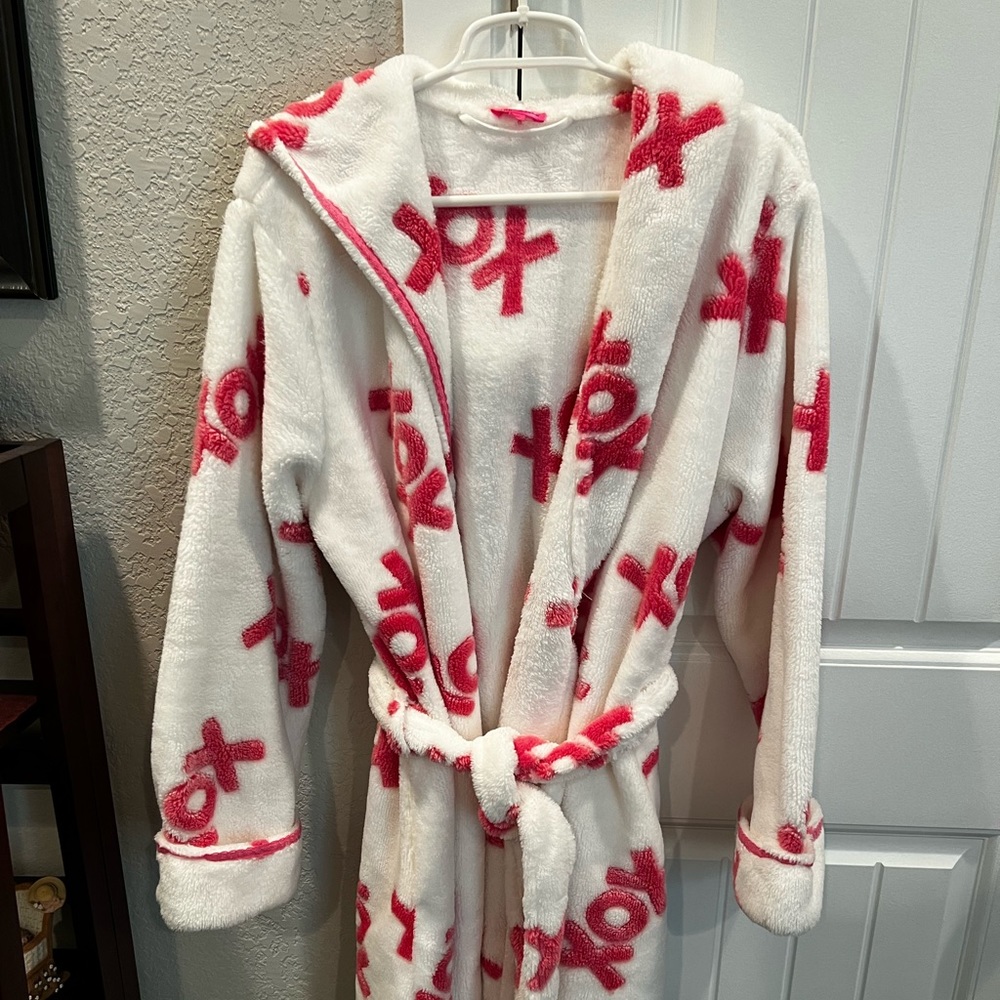 Betsey Johnson Fluffy Robe